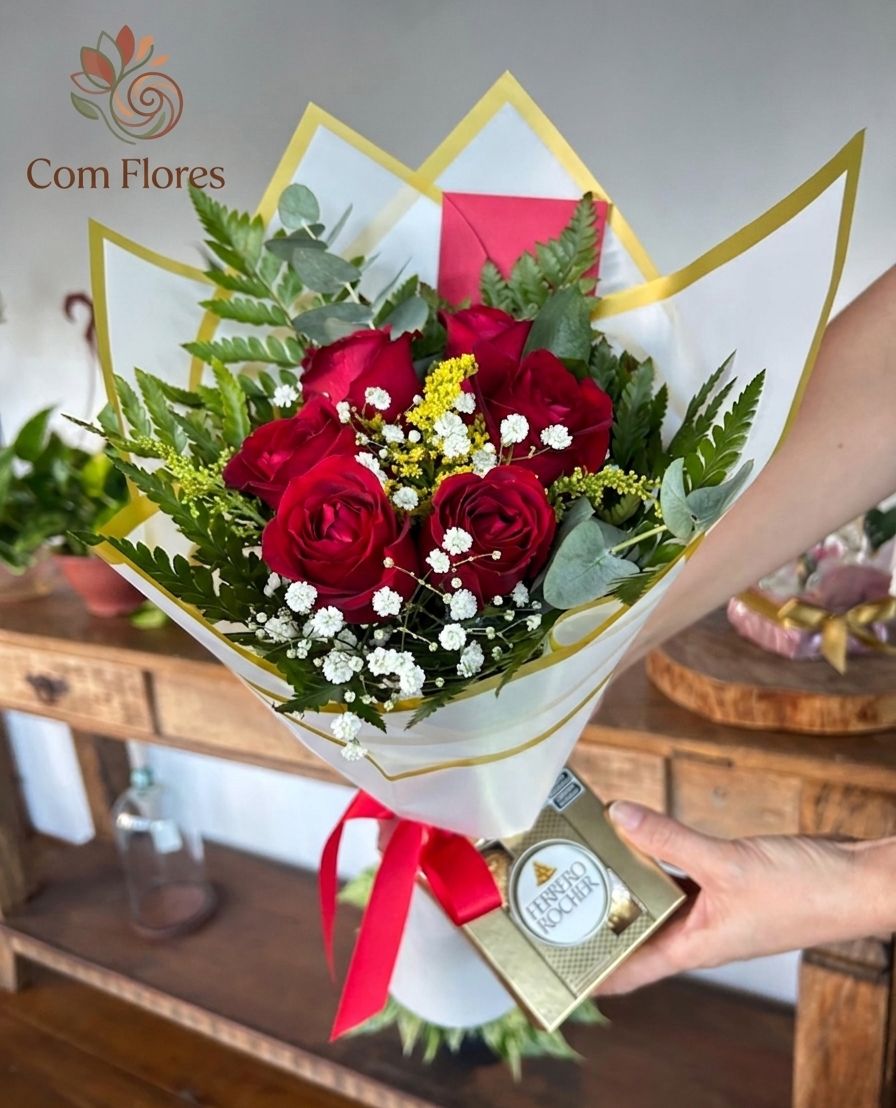 Buquê 6 Rosas Vermelhas com Ferrero Rocher