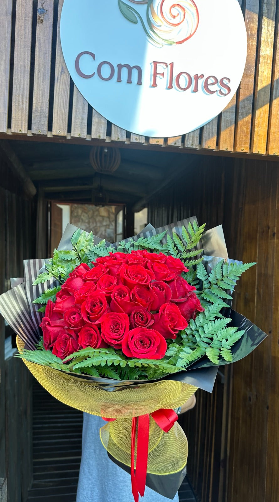 Buquê 33 Rosas Vermelhas Importadas