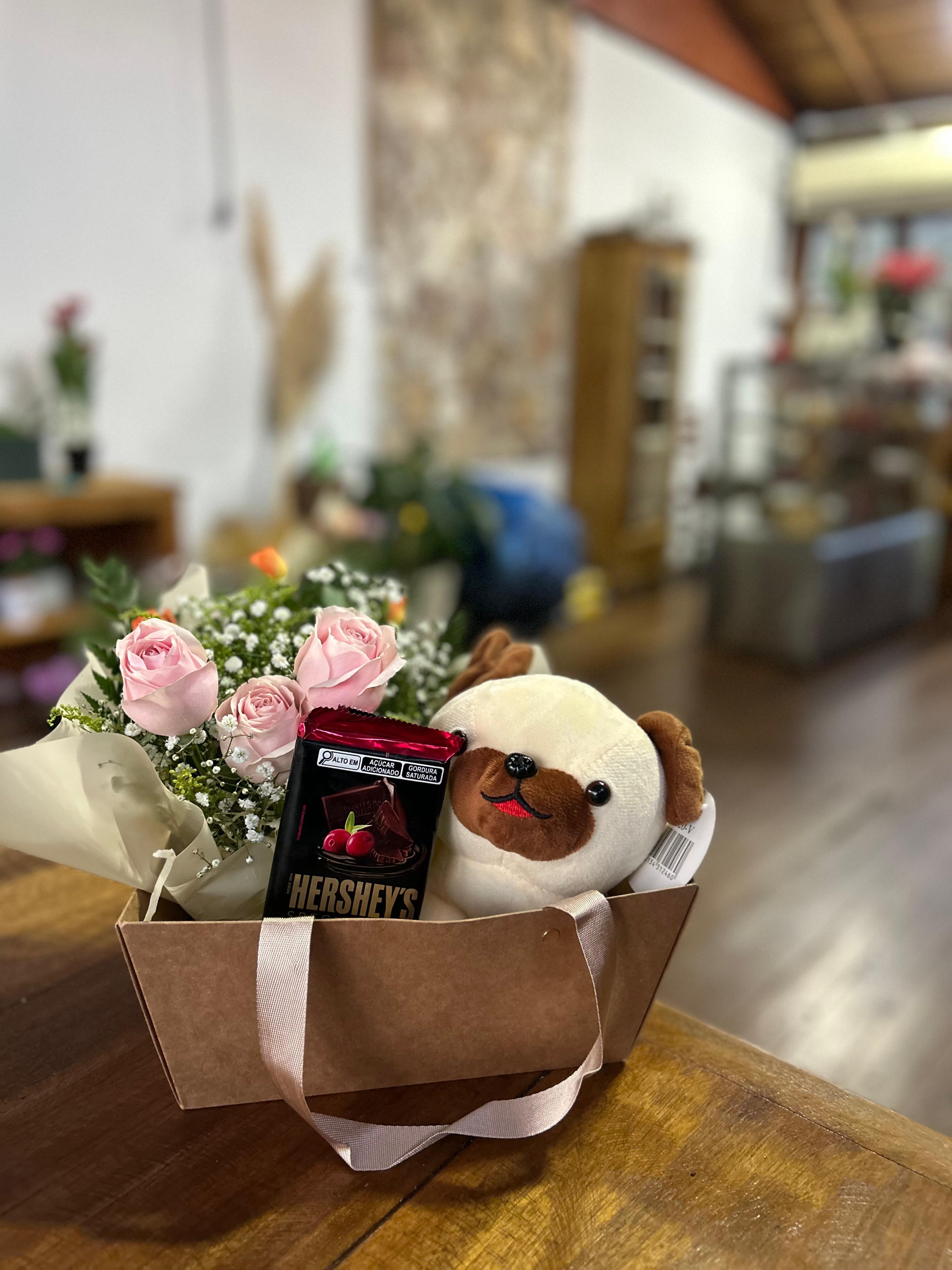 Cesta Mimo com Flores